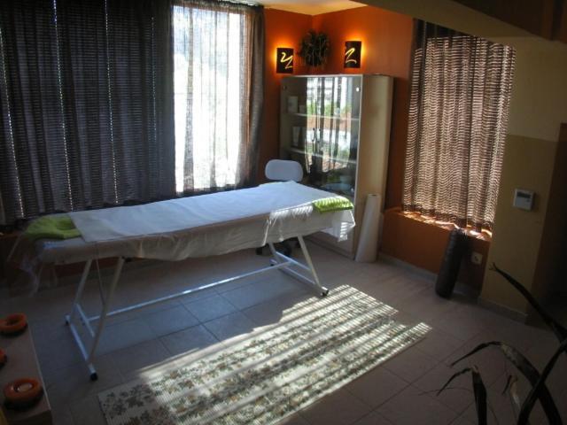 Evridika Hotel Devin Extérieur photo