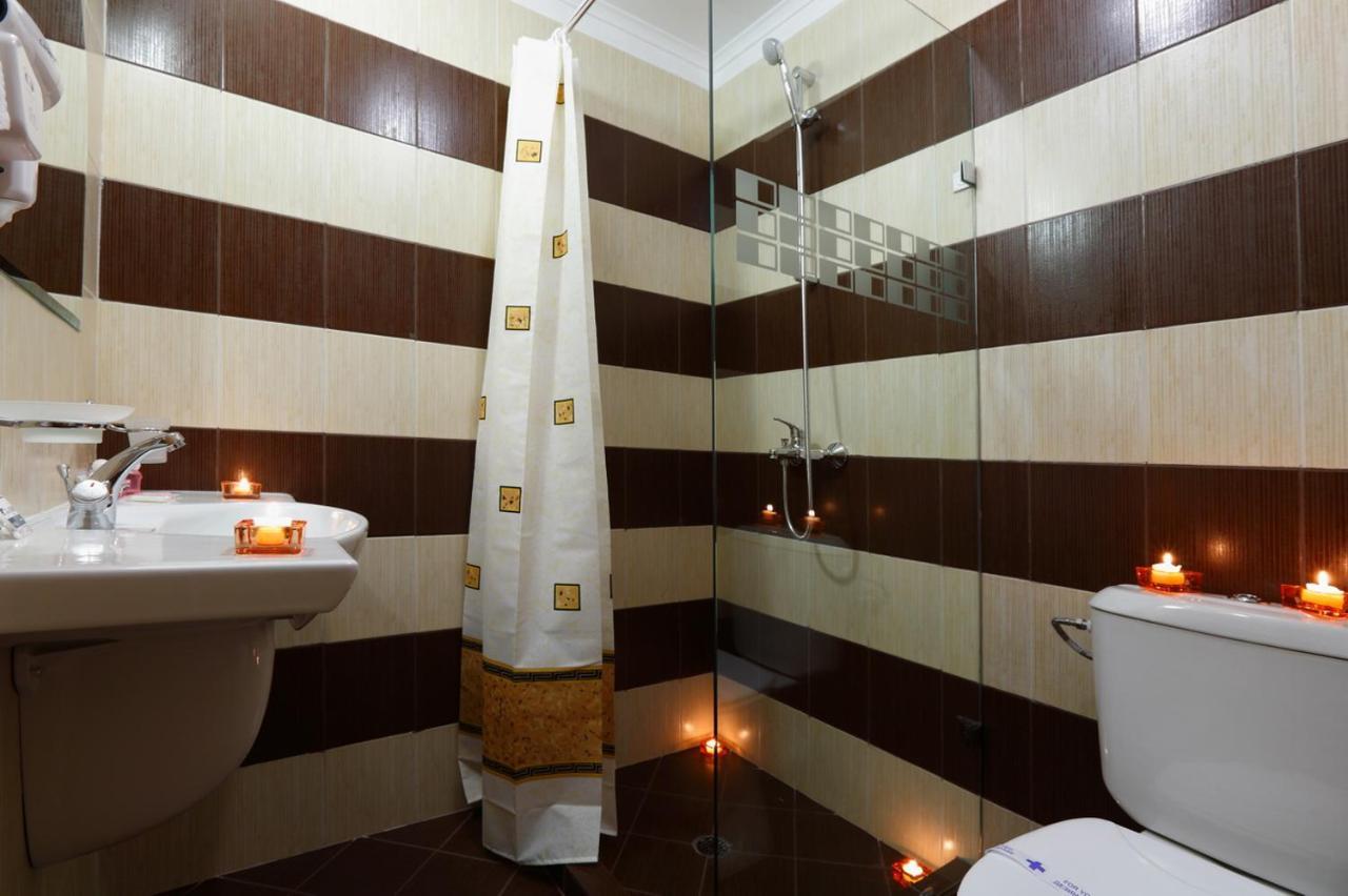 Evridika Hotel Devin Extérieur photo