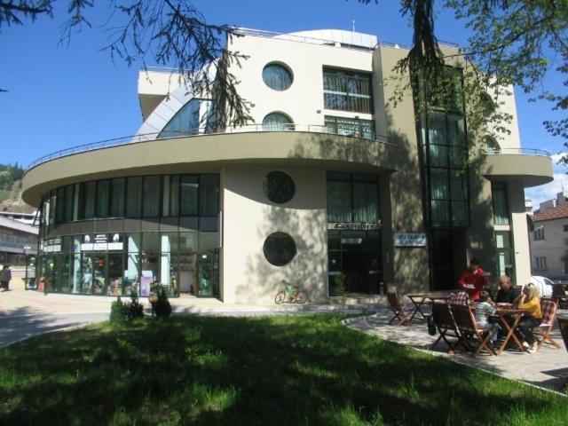 Evridika Hotel Devin Extérieur photo